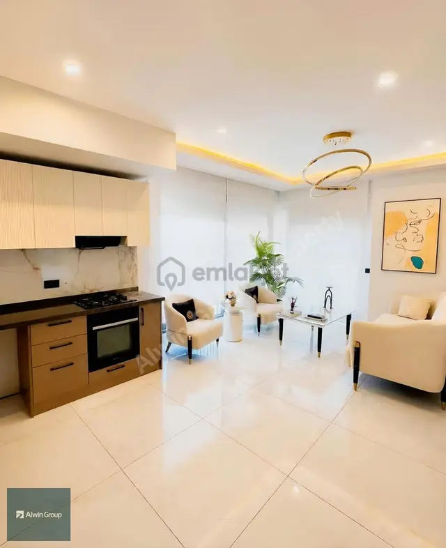 Alanya Royal Towerda İş Yerine Uygun 1+1 50 M² 2
