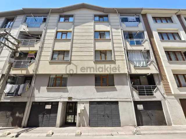 Pera'dan Ömerağa Mah. Ova Sk. Geniş, Ferah 2+1 Kiralık Daire 1