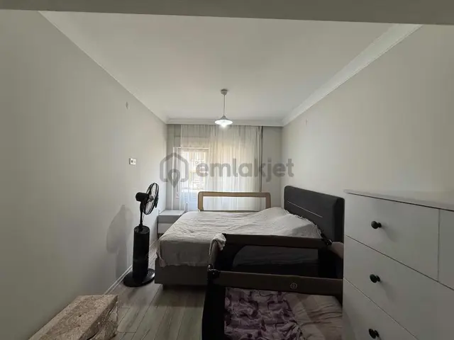 Menemen Martı Residance Sitesinde Kiralık 2+1 Havuz Cephe Daire 2