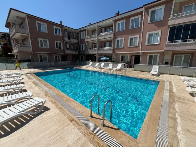 Havuzlu Eşyalı Arakat 2+1 Devamlı Kiralık Daire 1