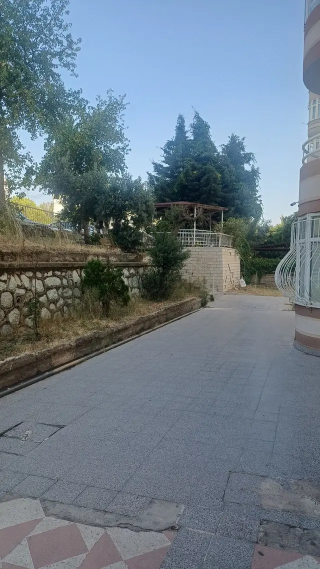 Bahçe Katı 1
