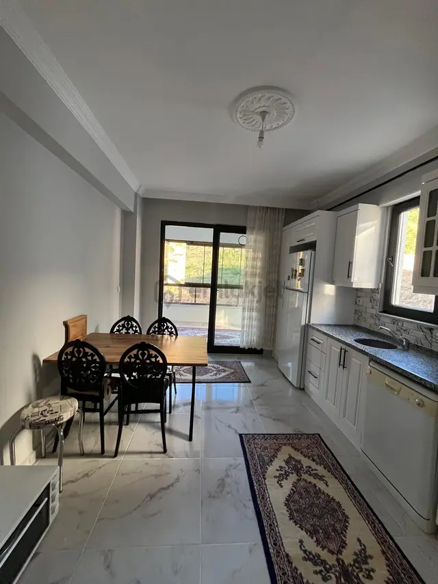 Yeni Hastane Bölgesi 3+1 Satılık Geniş Ferah Daire 1