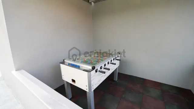 Havalimanı Yakını Mahalle Sit. Bahçe Kullanımlı 2+1satılık Daire 2