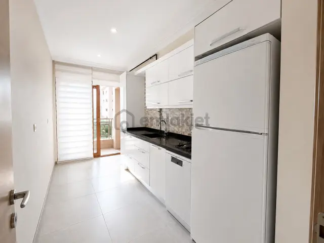 Çiğli Atatürkte Merkezi Konumda 3+1 | 100 M² Net | Otoparklı 1