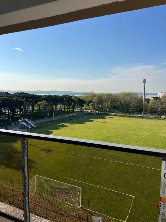 Lapseki Çardak'ta Boğaz Manzaralı Kiralık 2+1 Daire 2