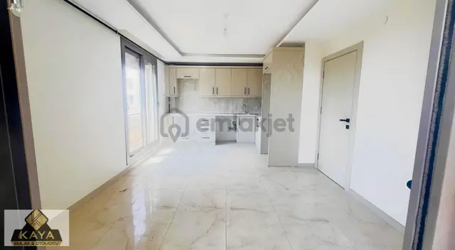 Caddeye Yakın Katta Doğalgazlı 2+1(aynı Binada 2 Daire Var) 1