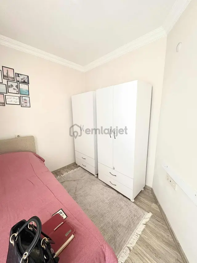 Üniversitenin Karşısında Eşyalı 1+1 Kiralık Apart Daire 1