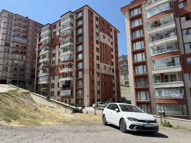 Kızılcahamam Merkez'de Elit Sitesi Satılık 2+1 95 M2 Daire 1