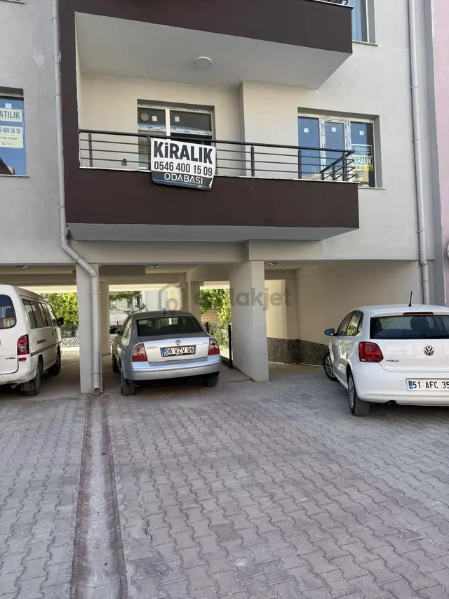 İlhanlı Mahallesi Çarşamba Pazarı Yakını 3+1 Sıfır Daire 1