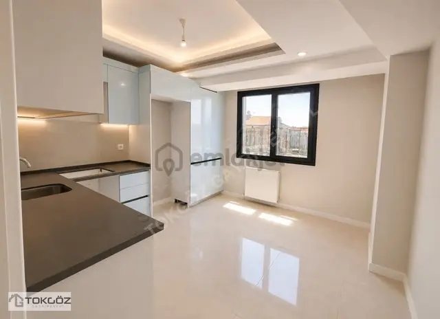 Ferit Selim Paşa Cadde Yakını Sıfır 3+1 Ebeveyn Banyolu Daire 2