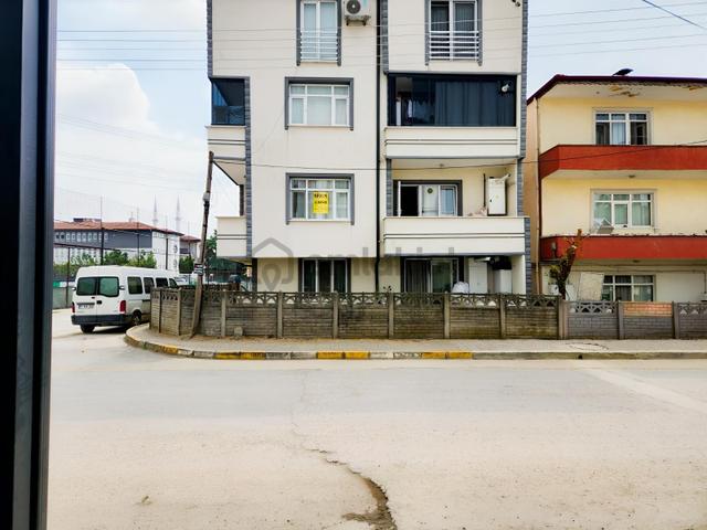 Bilgin Emlaktan Arifiye Merkezde Eşyalı Kiralı Daire 1