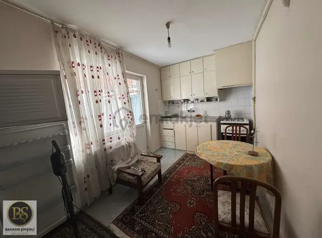 Tahir Ün Caddesi Yakını Eşyalı Kiralık 2+1 Daire 1