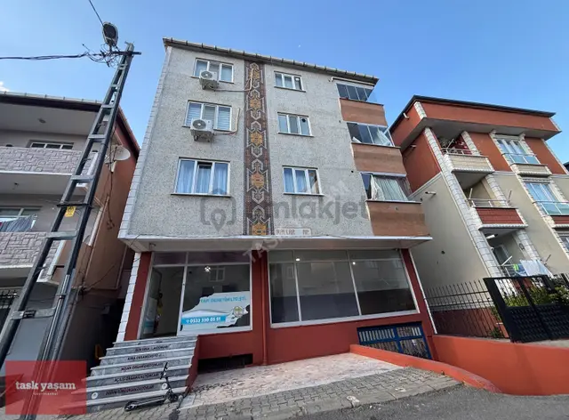 Tuzla Şifa Mah'da Merkezi Konum Kiralık 100m2 Dükkan 1
