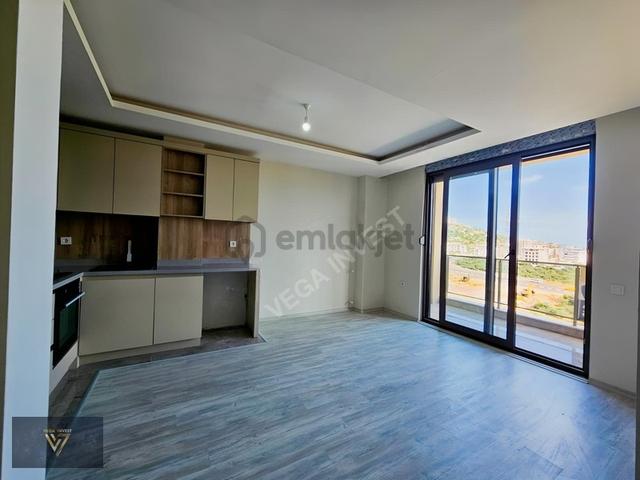 Acill Satılık Şehir Hastanesine Yakın Havuzlu Site İçinde 1+1 1