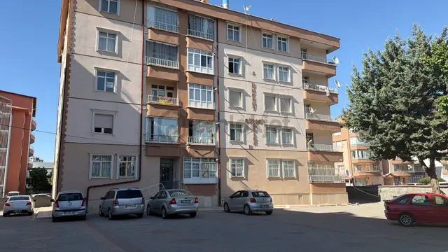 Yazır Mahallesi Otogar Yanı 3+1 Arakat Dairemiz Satılıktır 1