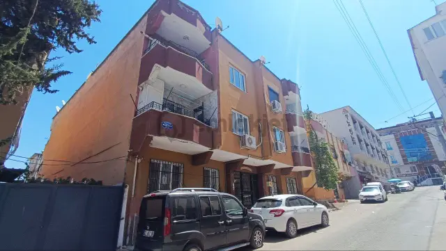 Repa Gayrimenkul Tayfun Gültoplayan'dan Yeditepe'de Bahçeli 3+1 1