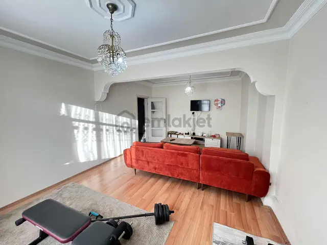 Kazım Karabekir Okuluna Çok Yakın 110m2 2+1 3.kat 1