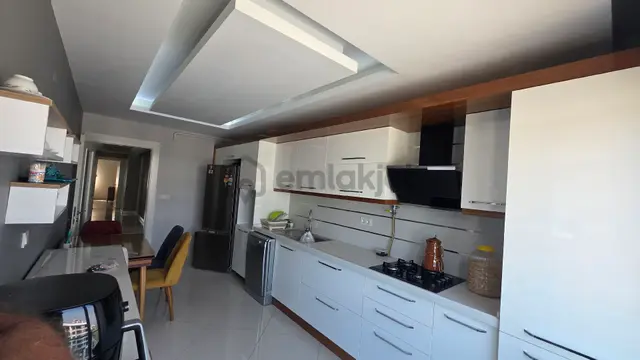 İzmir Tire Sb Emlak'tan Adnan Menderes Mah. Site İçinde Kiralık 3+1 Daire 1
