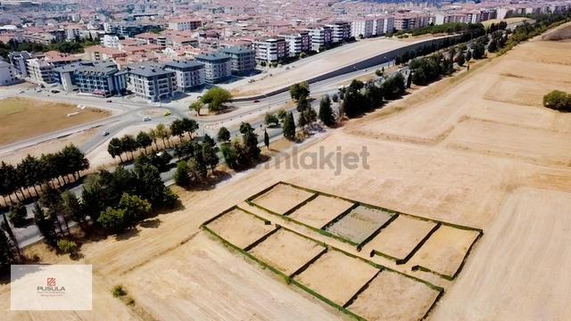 Çevre Yoluna Cephe 347 M2 Satılıkhobi Bahçesi 1