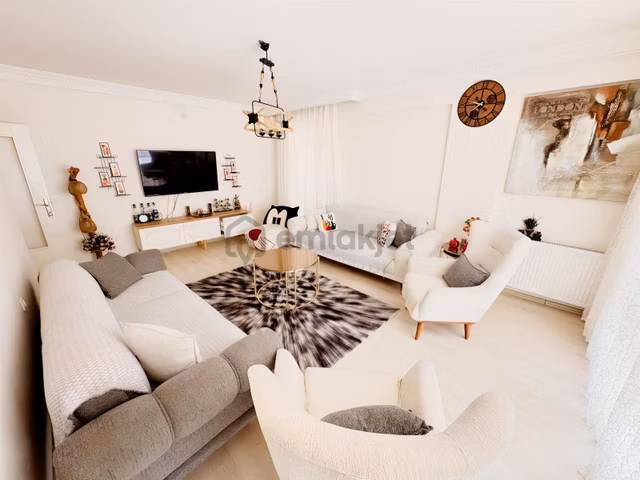 Bostancık Caddesi Yanı, 3+1, Eşyalı, Geniş Ve Ferah Daire!