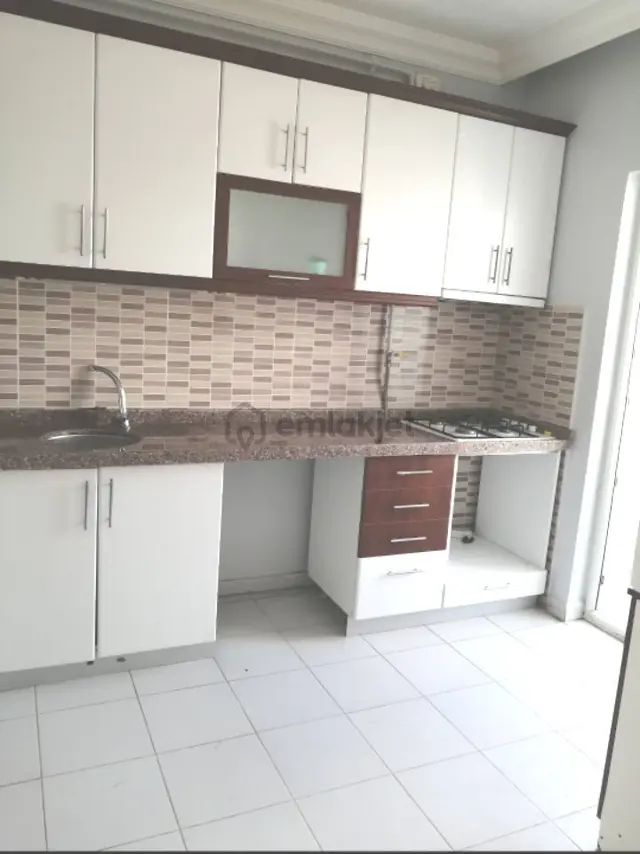 İstanbul Başakşehir Fenertepe 11.bölgede Metroya Yakın 2+1 85 M2'lik Kiralık Daire 1