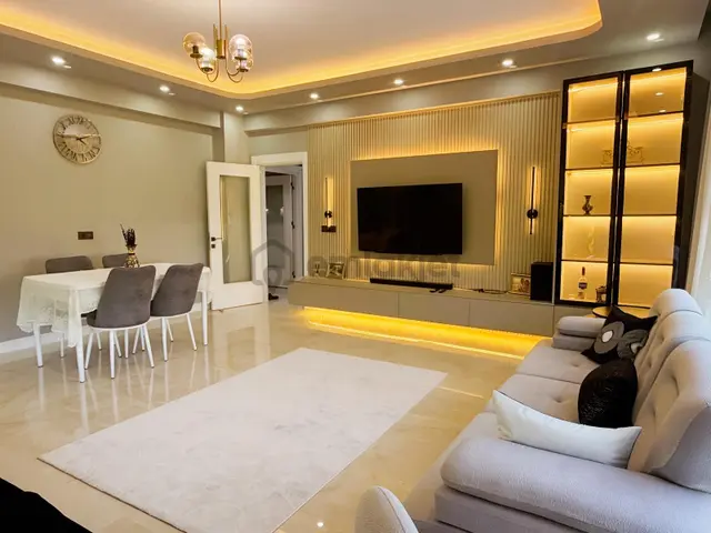 Çerkezköy Ambardere Villalar Bölgesinde Acil 5+1 Satılık Villa 1