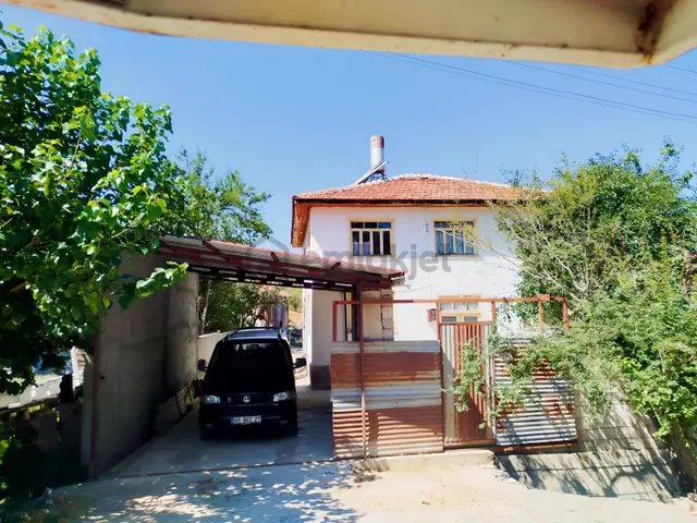 Mudurnu Orman İçinde 585 M² Arsa Üzerinde Satılık Ahşap Köy Evi 1