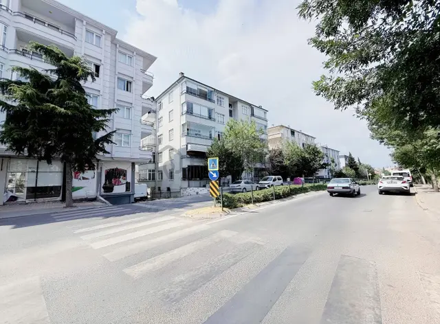 Cadde Manzaralı Arakat 3+1 Satılık Geniş Daire Yıldız Mah 1