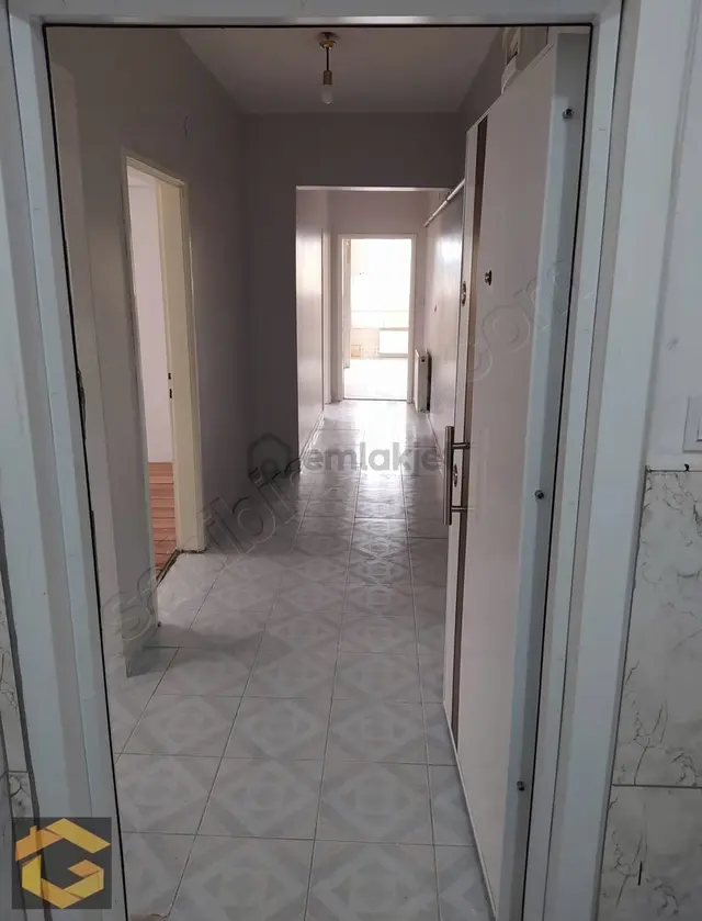 Saray Merkezde Satılık 2+1 Daire 1