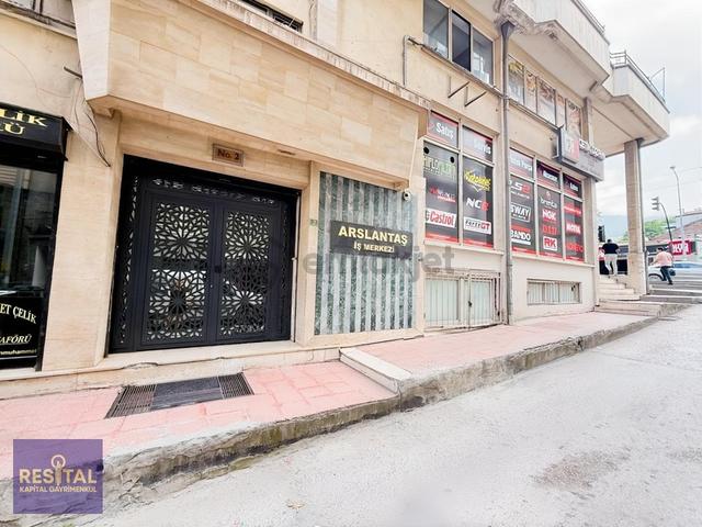Osmangazi Hacı İlyasta 50 M² Kapalı Otoparklı Kiralık Ofis