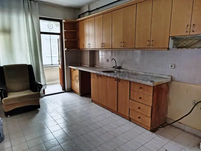 Baha'dan Meram Melikşah Mh. Geniş, Asansörlü Kiralık 3+1 1