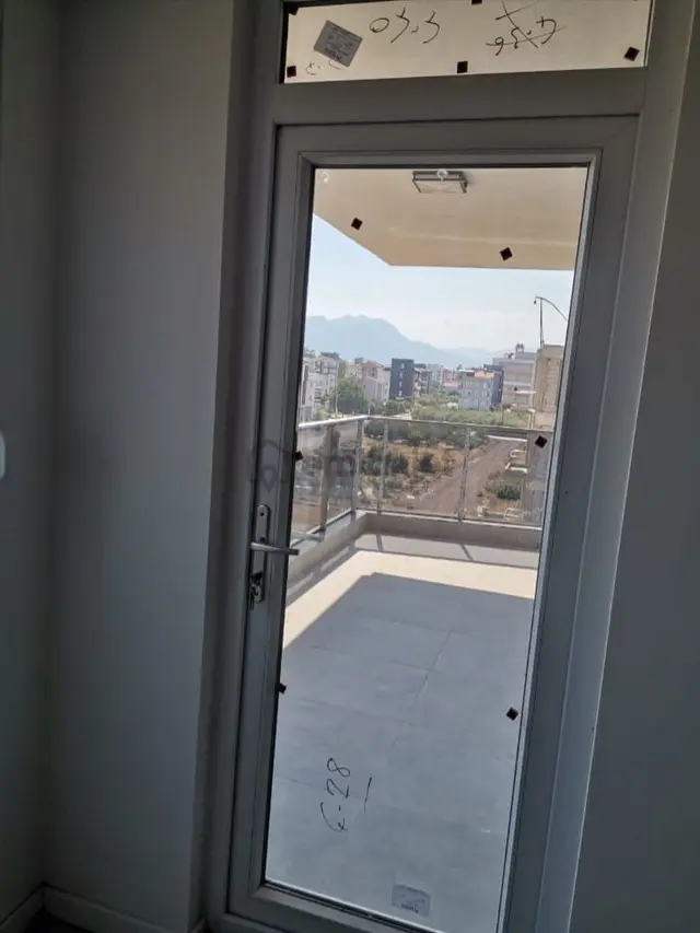 Antalya Döşemealtı Yeniköy Mahallesi'nde 2+1 Satılık Daire 2 Katta Bulunmaktadır 1 Yaşındadır 1