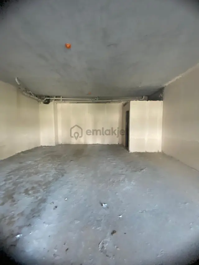 Deniz Eml.büyükşehir Belediye Karşısı Kiralık Dükkanlar