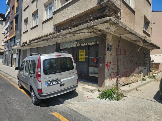 Söke Çeltikçi Mahallesinde Cadde Konumlu Satılık Dükkan 1