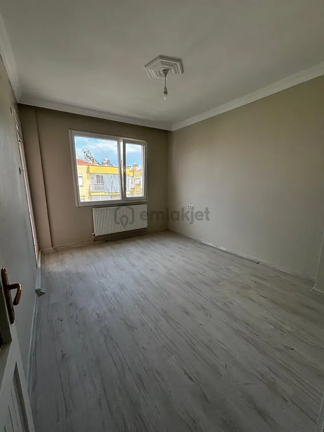 Kurtuluş Mahallesinde Bakımlı Daire 1