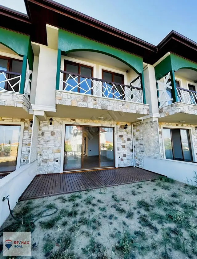 Şarköy'de Deniz Manzaralı Satılık 3+1 120m2 Bahçeli Villa 1
