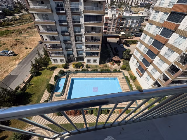 Mevlana Mahallesinde Geniş Ailelere Özel 5+1| Havuzlu Site 1