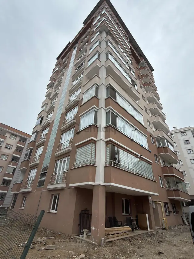 Doğu Gayrimenkulden Söğütlü Mah. Satılık 3+1 Geniş Daire