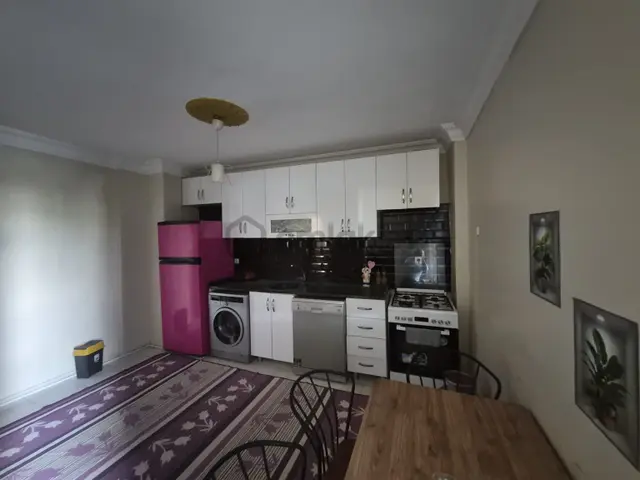 Adana Seyhan Baraj Yolunda Eşyalı Kiralık 3+1 Geniş Daire