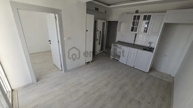 Anyapı Emlaktan 400 Ytk Hastahane Karşısında Kiralık 1+1 Daire