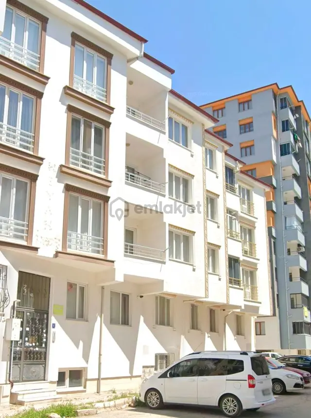 Üniversiteye Yürüme Mesafesinde Eşyalı Kiralık Daire