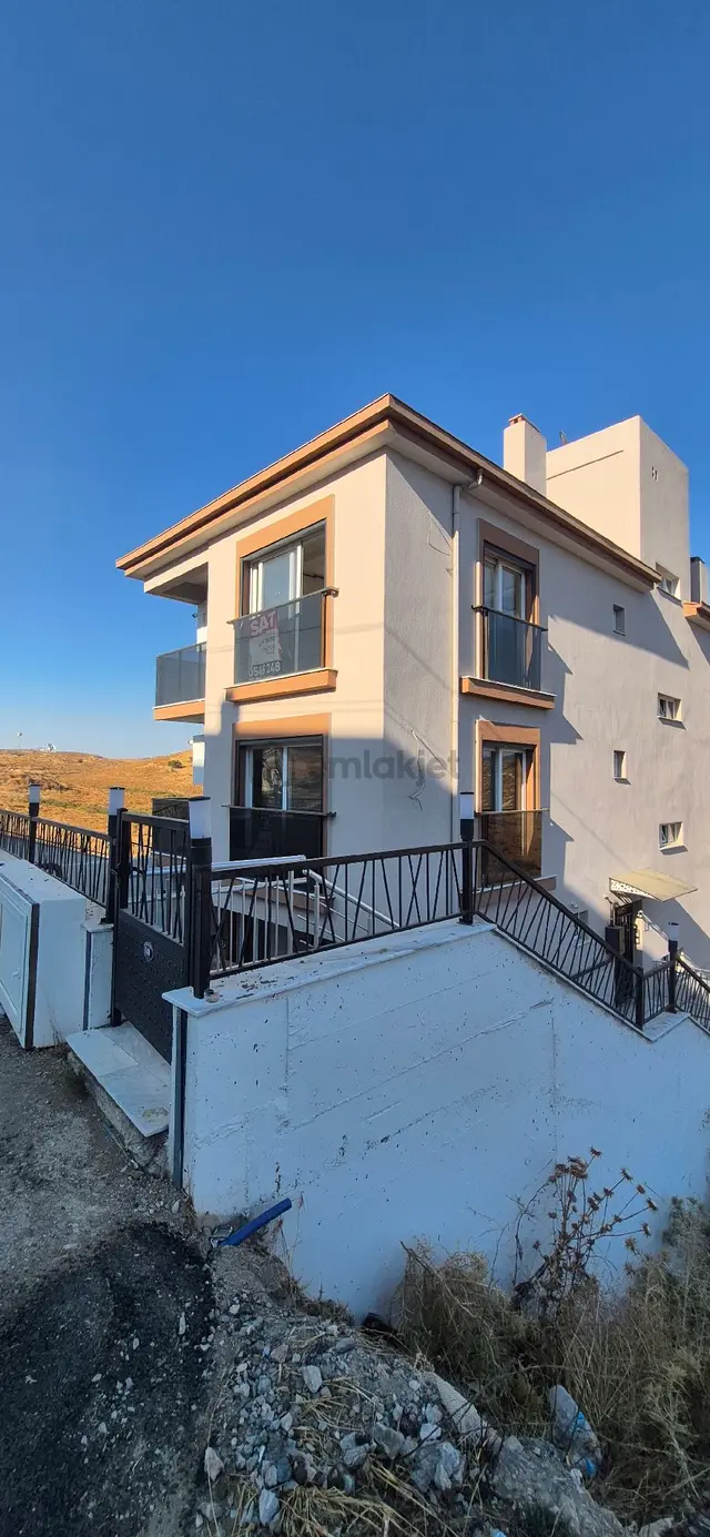 Seferihisar Da 2+1 Satılık Lüks Daire 1