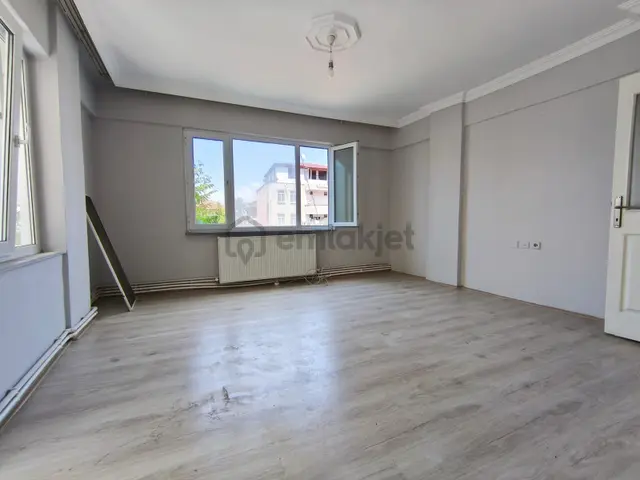 İznik Sahil Yolu Kiralık 95m² 2+1 Daire 1
