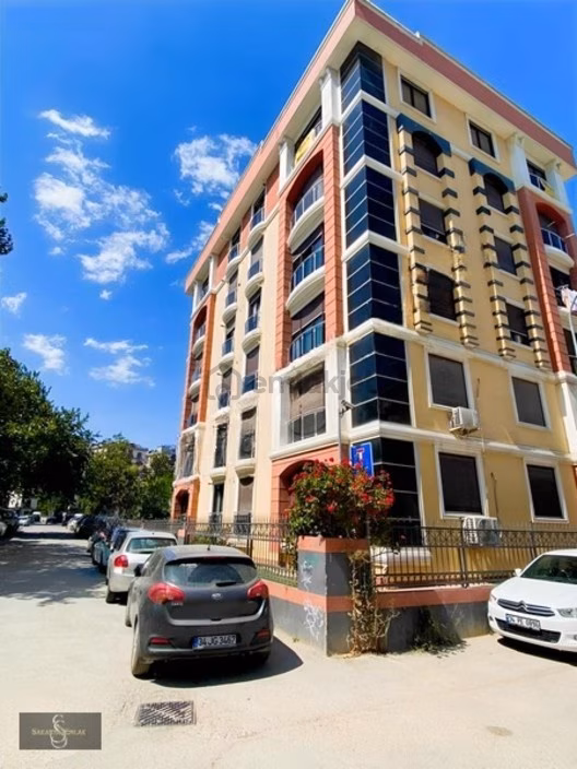 Pendik Sahil'de Deniz Manzaralı 5+2 Dubleks Kiralık Daire