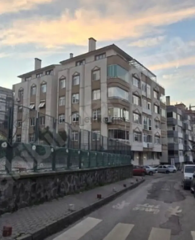 Bahçelievler Mahallesinde Asansörlü Satılık 3 + 1 Daıre 1
