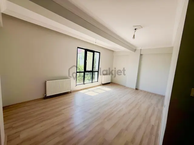 Enya'dan Düzce Merkez Karaca Mahallesi Kiralık 2+1 Daire 1