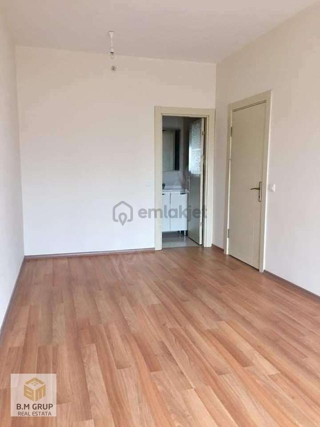 Esenyurt Star Towers De Satılık 2+1 Çook Uyguna Daire