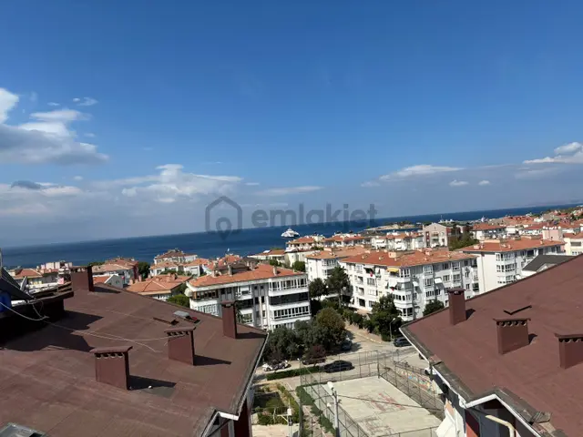 Uzun Mustafa Dan Erdek Kanavada Deniz Manzaralı Satılık Tripleks 1