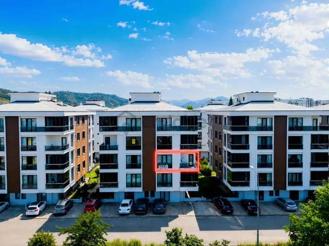 Century 21'den Cumhuriyetde 3+1 Eşyalı Kiralık Daire!