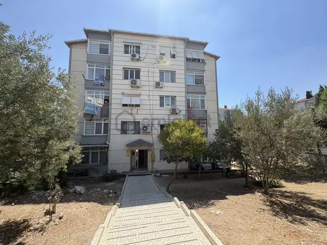 Buca Stadı Yanında Kiralık 2+1 Kapalı Mutfak Klimalı Eşyasız 1